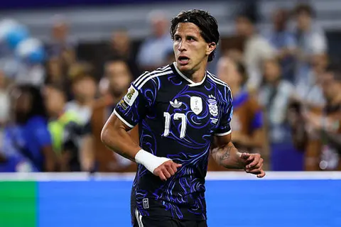 سأشارك في كأس العالم.. جوليانو سيميوني يكشف عن وعد قطعه منذ 2023